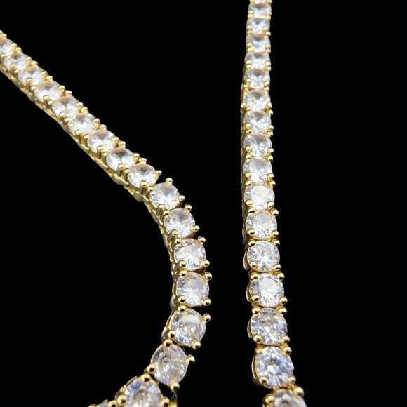 NEW Women’s Cubic Zirconia 18k Gold-Plated Stainless-Steel Necklace 132 CZ Stone - Picture 8 of 9